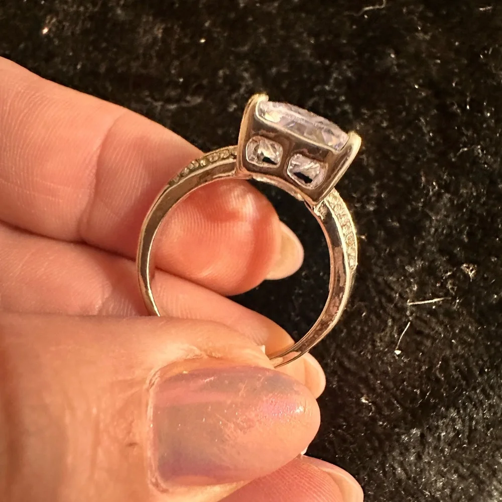 SS Zirconic Square Cut Ring - Picture 4 of 4
